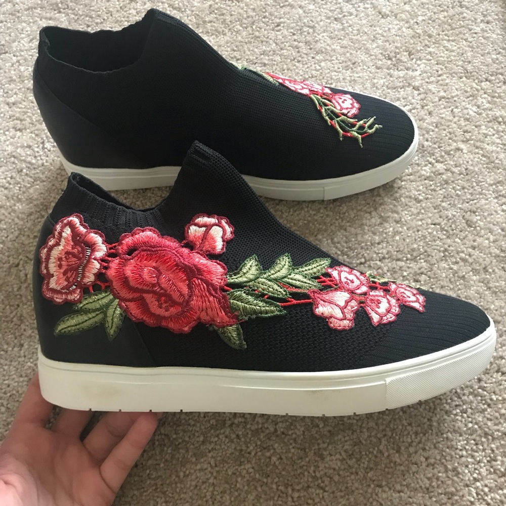 BRAND NEW Steve Madden flower sneakers! NEVER WORN